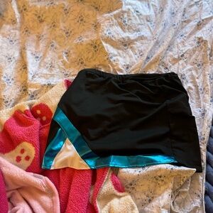 Cheerleading costume